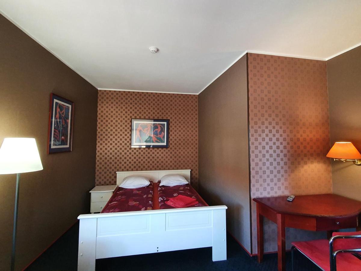 Otra Elpa Hotel Valka Luaran gambar